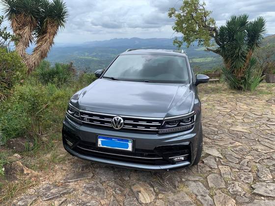 VOLKSWAGEN TIGUAN 2.0 350 TSI GASOLINA ALLSPACE R-LINE 4MOTION DSG VOLKSWAGEN TIGUAN 2.0 350 TSI GASOLINA ALLSPACE R-LINE 4MOTION DSG